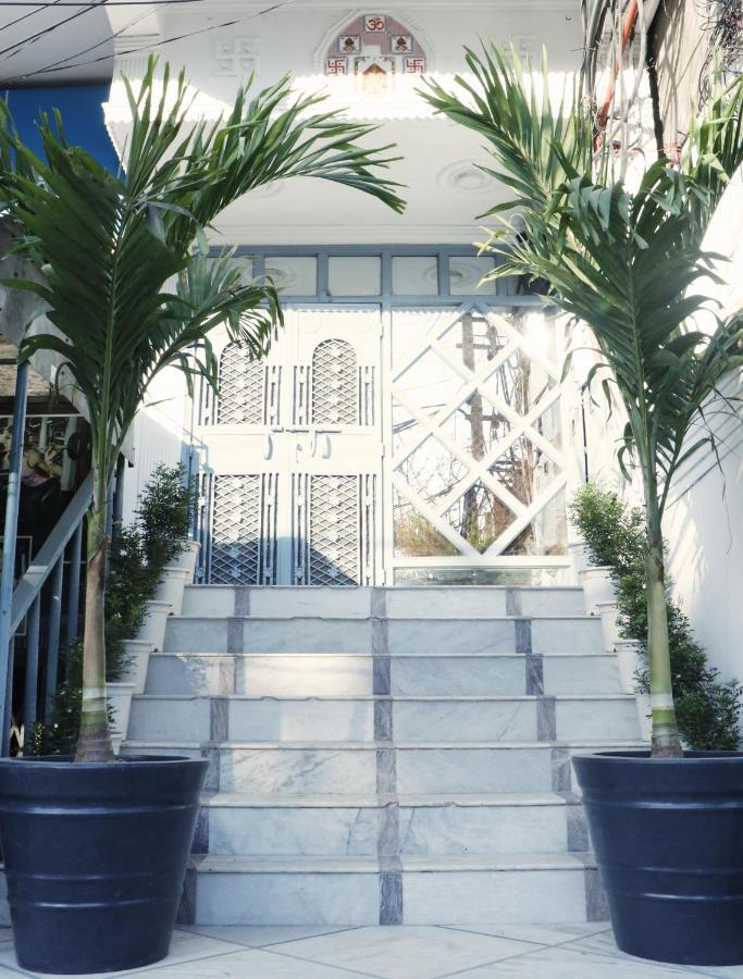 Gallivanto Inn - Rohini Delhi  Exterior photo